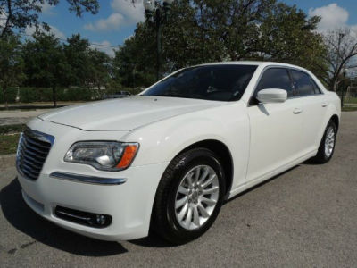 2013 Chrysler 300  Base