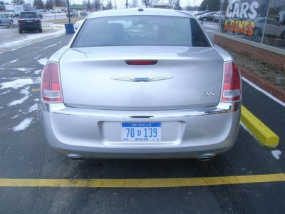 2012 Chrysler 300  Limited