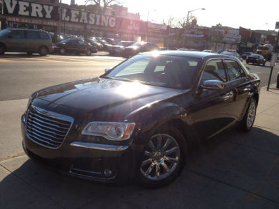 2012 Chrysler 300  Limited