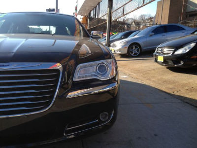 2012 Chrysler 300  Limited