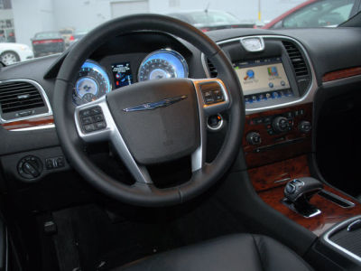 2012 Chrysler 300  Limited