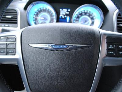 2012 Chrysler 300  Limited