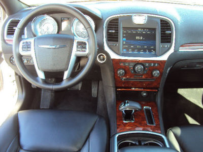 2012 Chrysler 300  Limited
