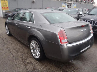 2011 Chrysler 300  Limited