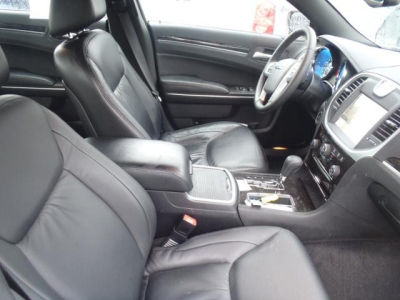 2011 Chrysler 300  Limited