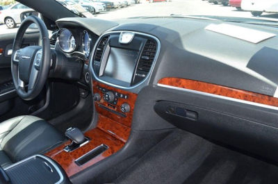 2012 Chrysler 300  Limited