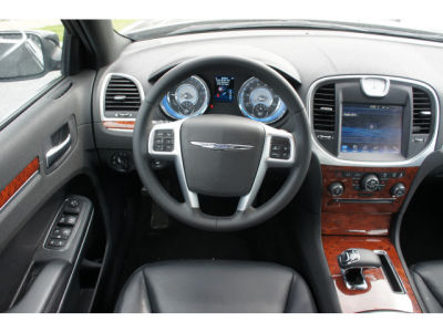 2013 Chrysler 300  Base