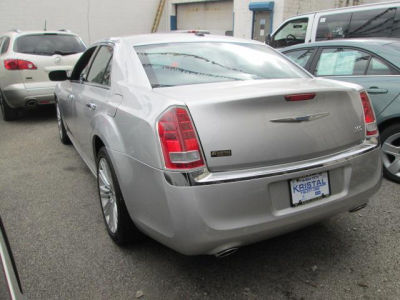 2012 Chrysler 300  Limited