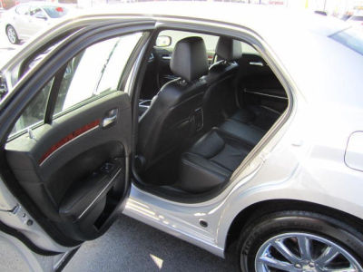 2012 Chrysler 300  Limited