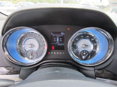 2011 Chrysler 300  Limited