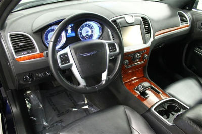 2012 Chrysler 300  Limited
