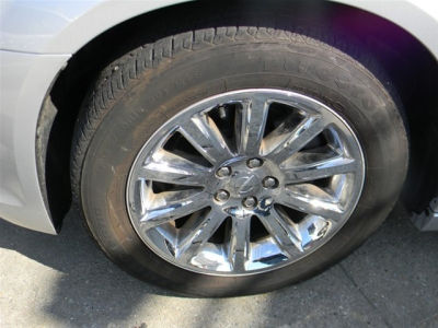 2012 Chrysler 300 Limited