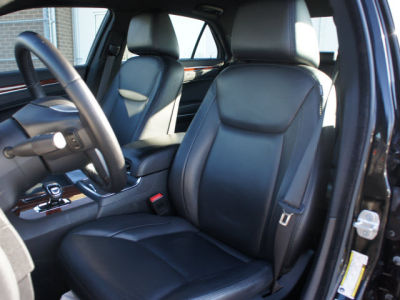 2012 Chrysler 300  Limited