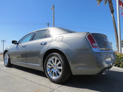 2012 Chrysler 300  Limited