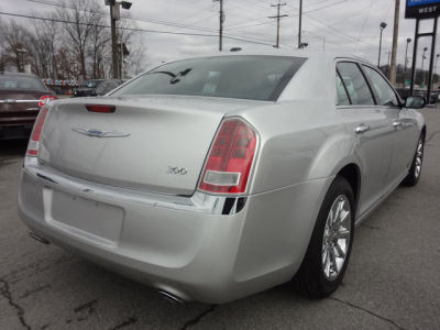 2012 Chrysler 300  Limited