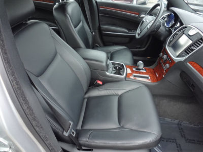 2012 Chrysler 300  Limited