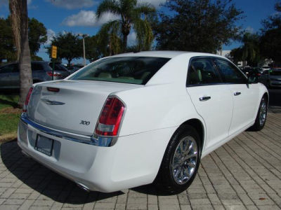 2011 Chrysler 300  Limited