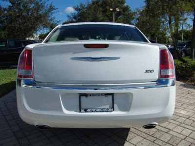 2011 Chrysler 300  Limited