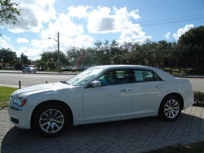 2011 Chrysler 300  Limited