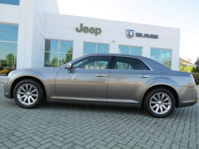 2011 Chrysler 300  Limited