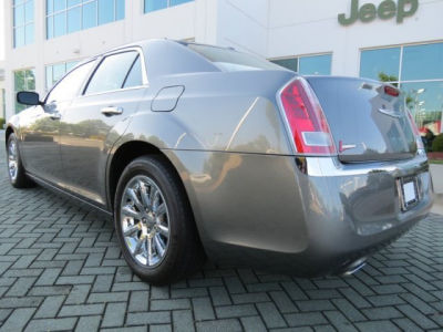 2011 Chrysler 300  Limited