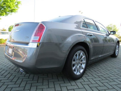 2011 Chrysler 300  Limited