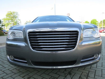2011 Chrysler 300  Limited
