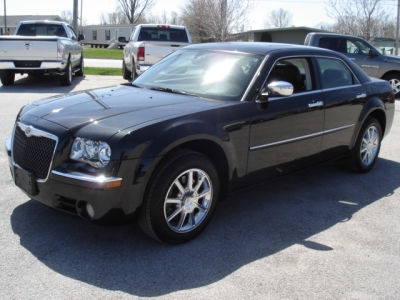 2010 Chrysler 300  Limited