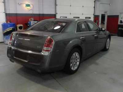 2012 Chrysler 300  Limited