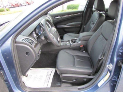 2011 Chrysler 300  Limited