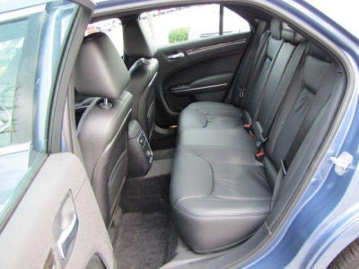 2011 Chrysler 300  Limited