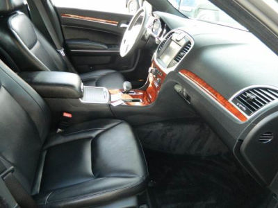 2012 Chrysler 300  Limited