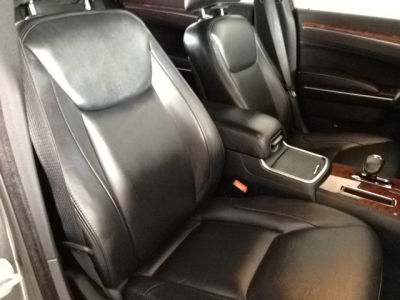 2012 Chrysler 300  Limited