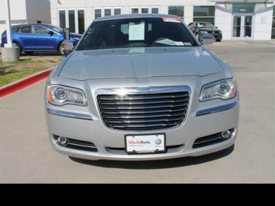 2012 Chrysler 300  Limited