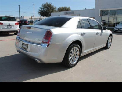 2012 Chrysler 300  Limited