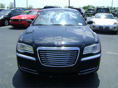2013 Chrysler 300  Base