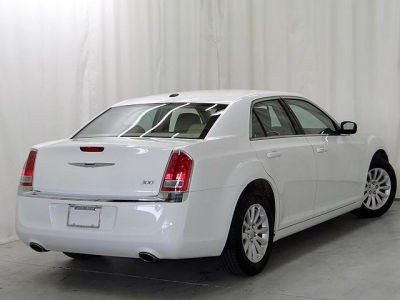 2013 Chrysler 300  Base