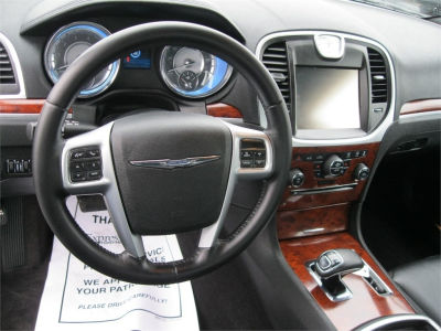 2012 Chrysler 300  Limited