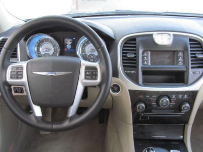 2012 Chrysler 300  Limited