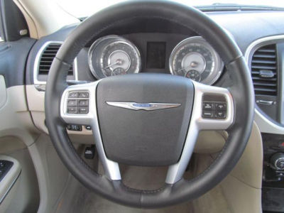 2012 Chrysler 300  Limited