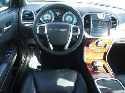 2012 Chrysler 300  Limited