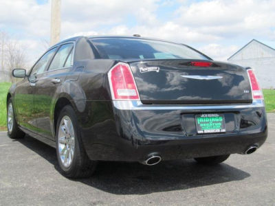 2012 Chrysler 300  Limited