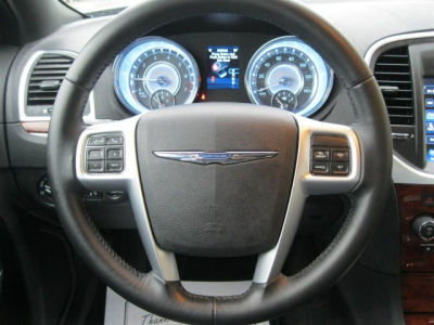 2012 Chrysler 300  Limited