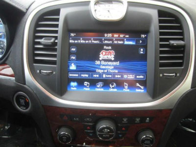 2012 Chrysler 300  Limited