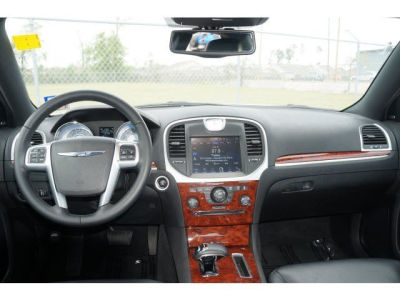 2012 Chrysler 300  Limited