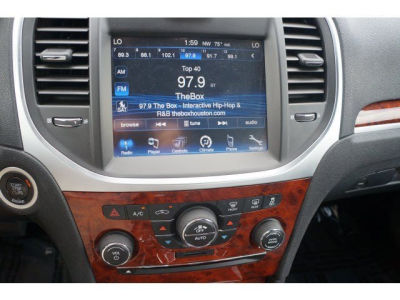 2012 Chrysler 300  Limited