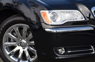 2012 Chrysler 300  Limited