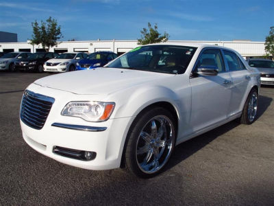 2011 Chrysler 300  Limited