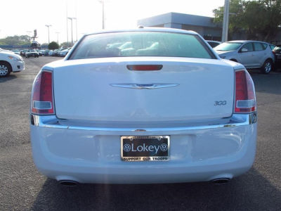 2011 Chrysler 300  Limited