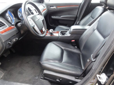 2012 Chrysler 300  Limited